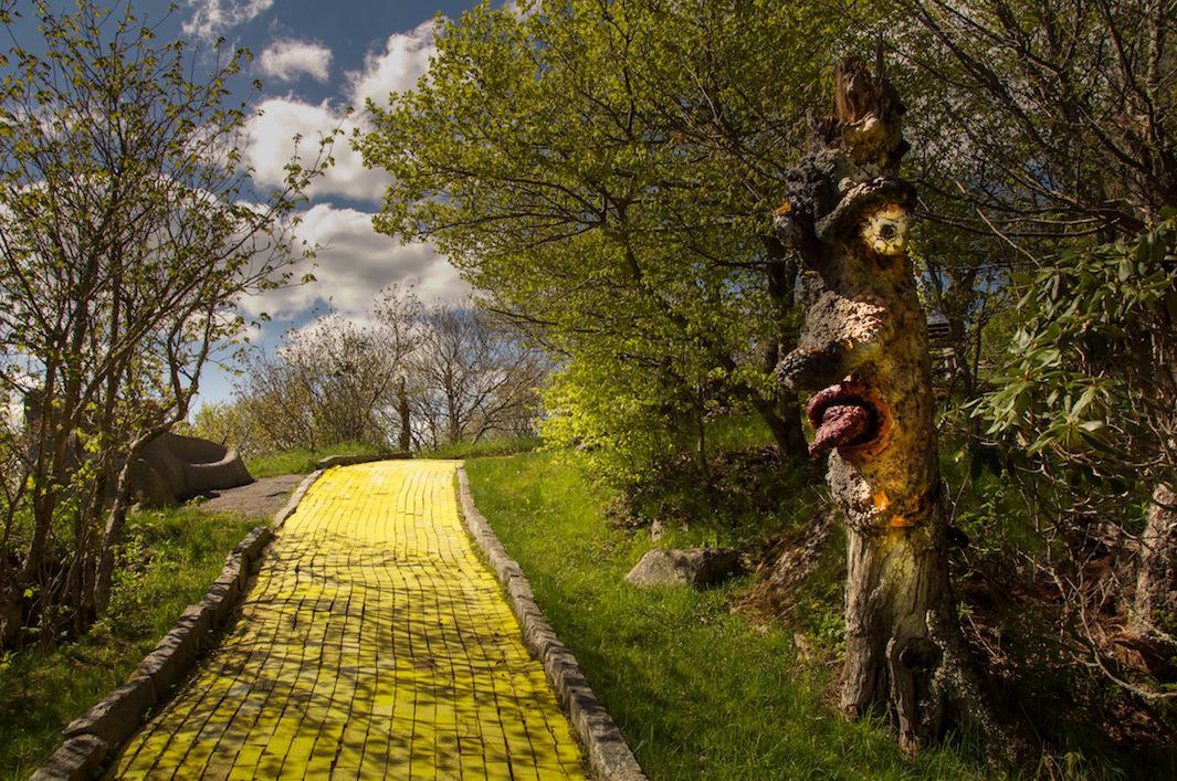 8 Eerie Abandoned Amusement Parks in the United States