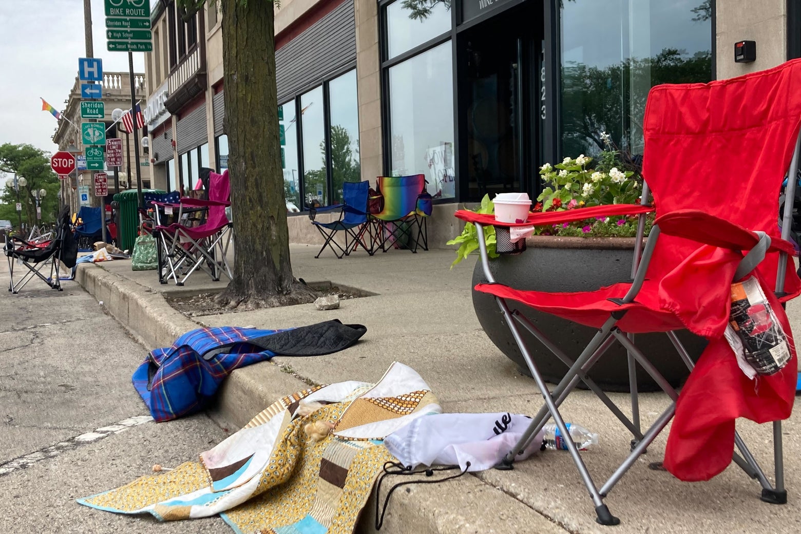 The Haunting Scene in Highland Park, Illinois, Hours After the July 4 Shooting