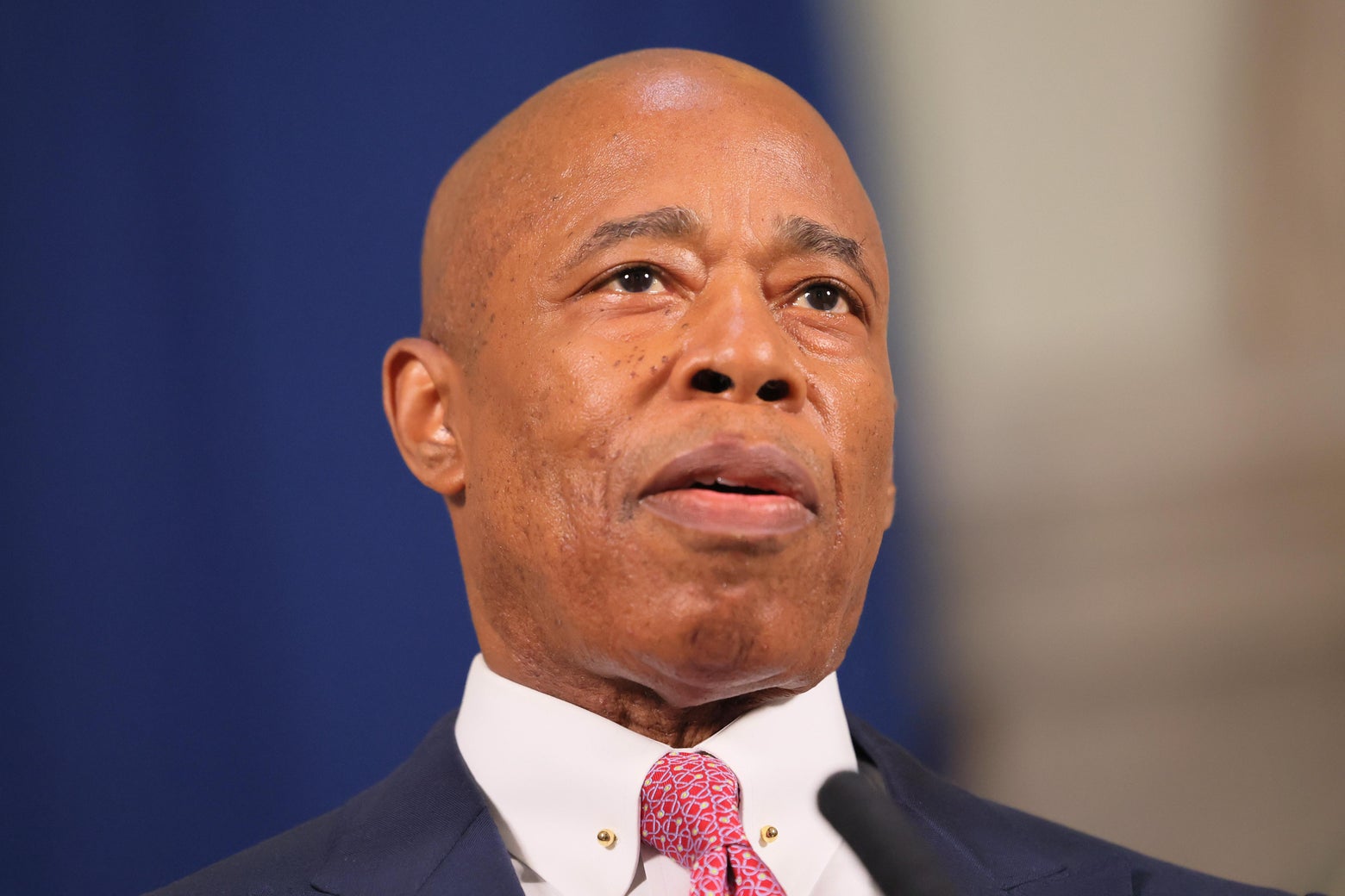 Eric Adams' "migrant crisis" rhetoric is helping Republicans. - Vimarsana News