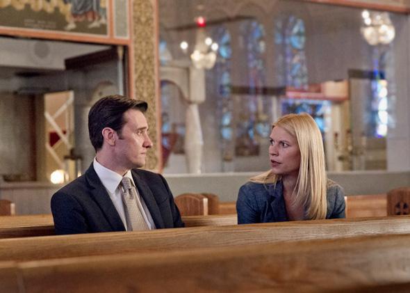 Jason Butler Harner as Paul Franklin and Claire Danes as Carrie Mathison in Homeland.