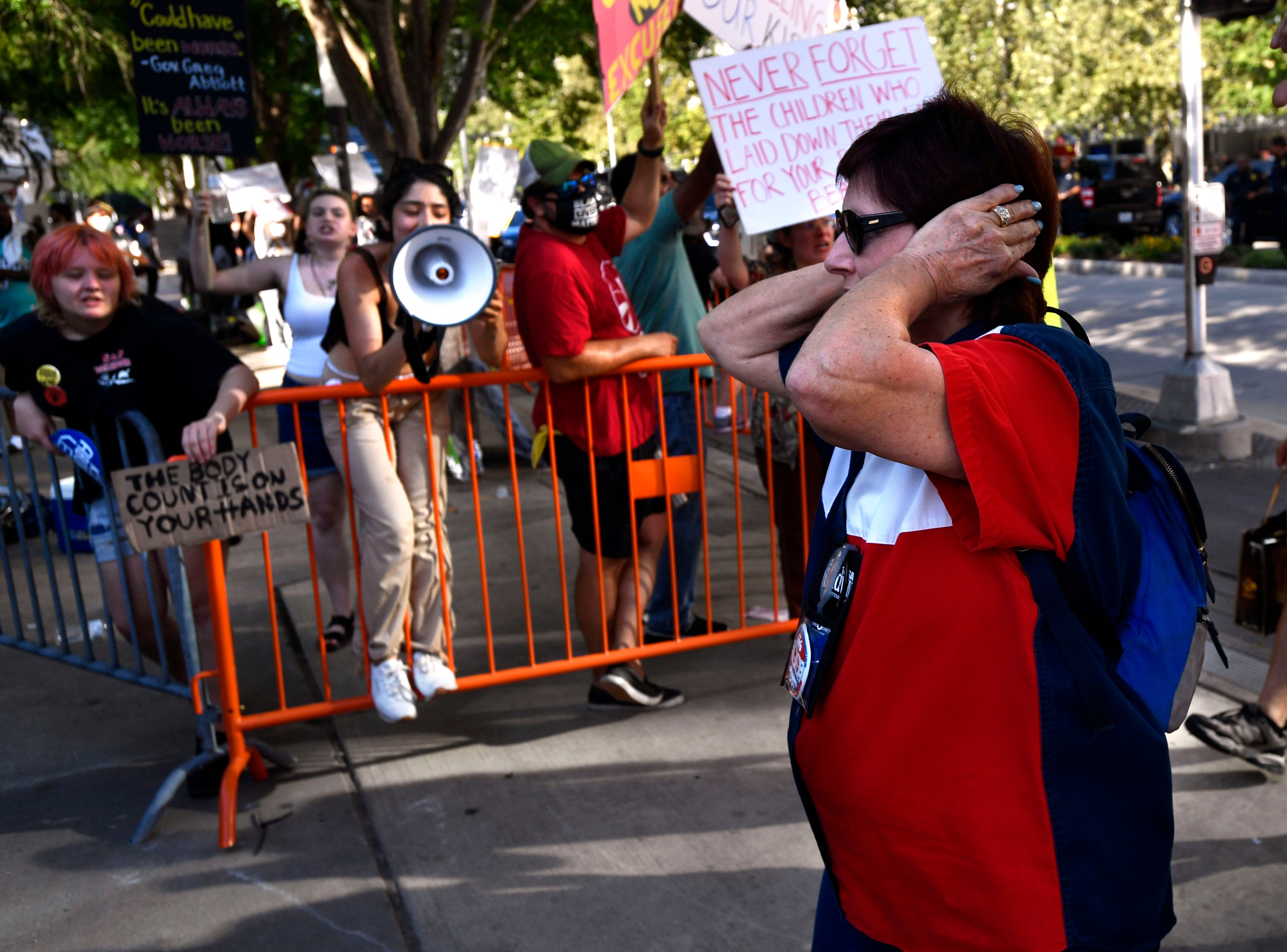 The NRA Is Shrinking. Its Politics Are Stronger Than Ever.