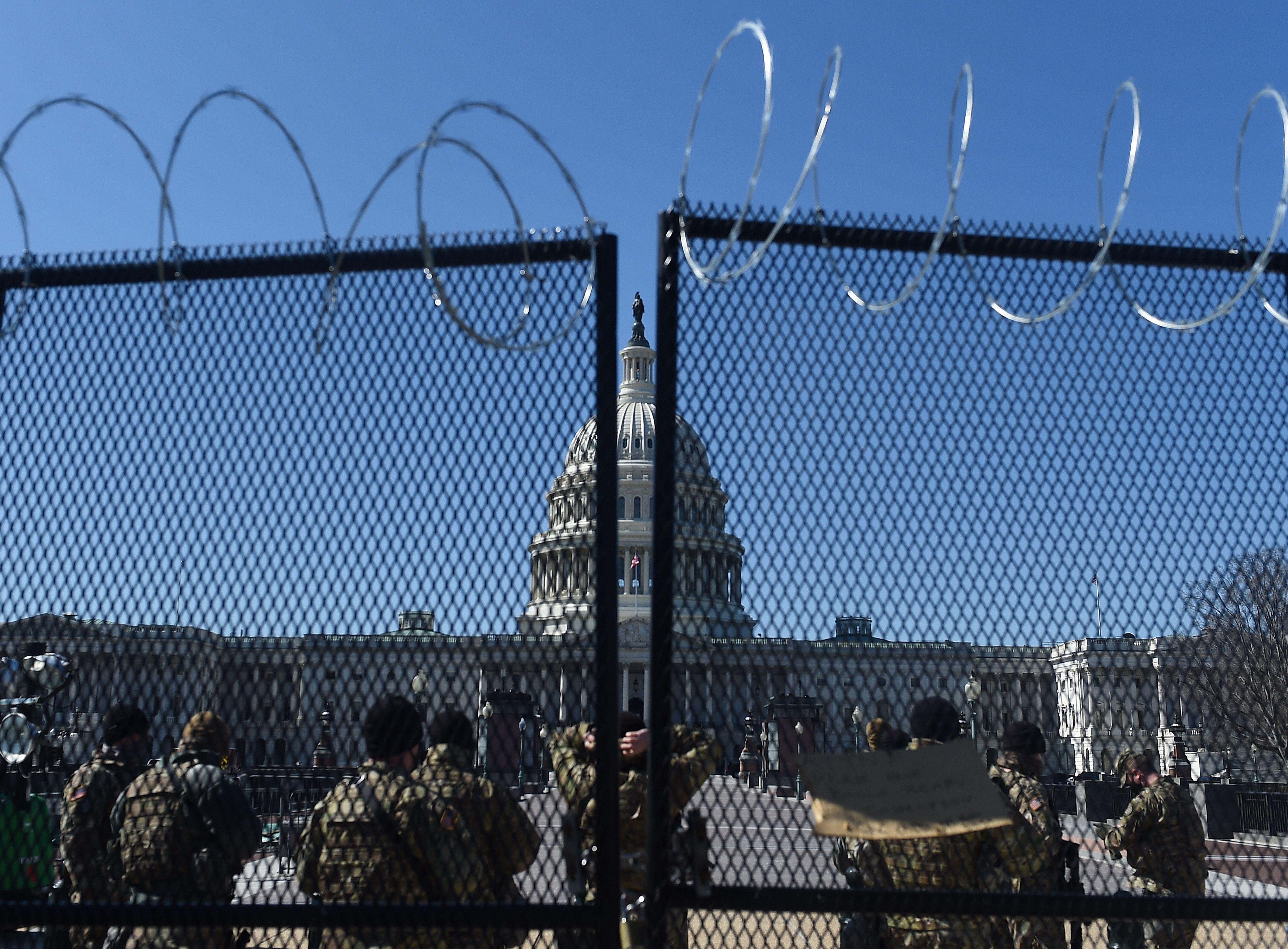 Capitol Police Officer Suspended After Anti-Semitic Text Found at Capitol Hill Security Checkpoint