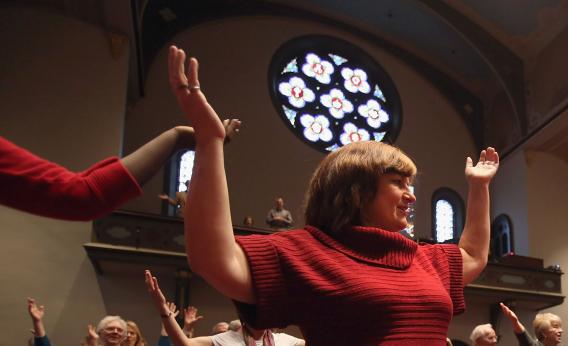 Congregation members attend a Sunday service at the First Presbyterian Church on October 28, 2012 in Warren, Ohio. 