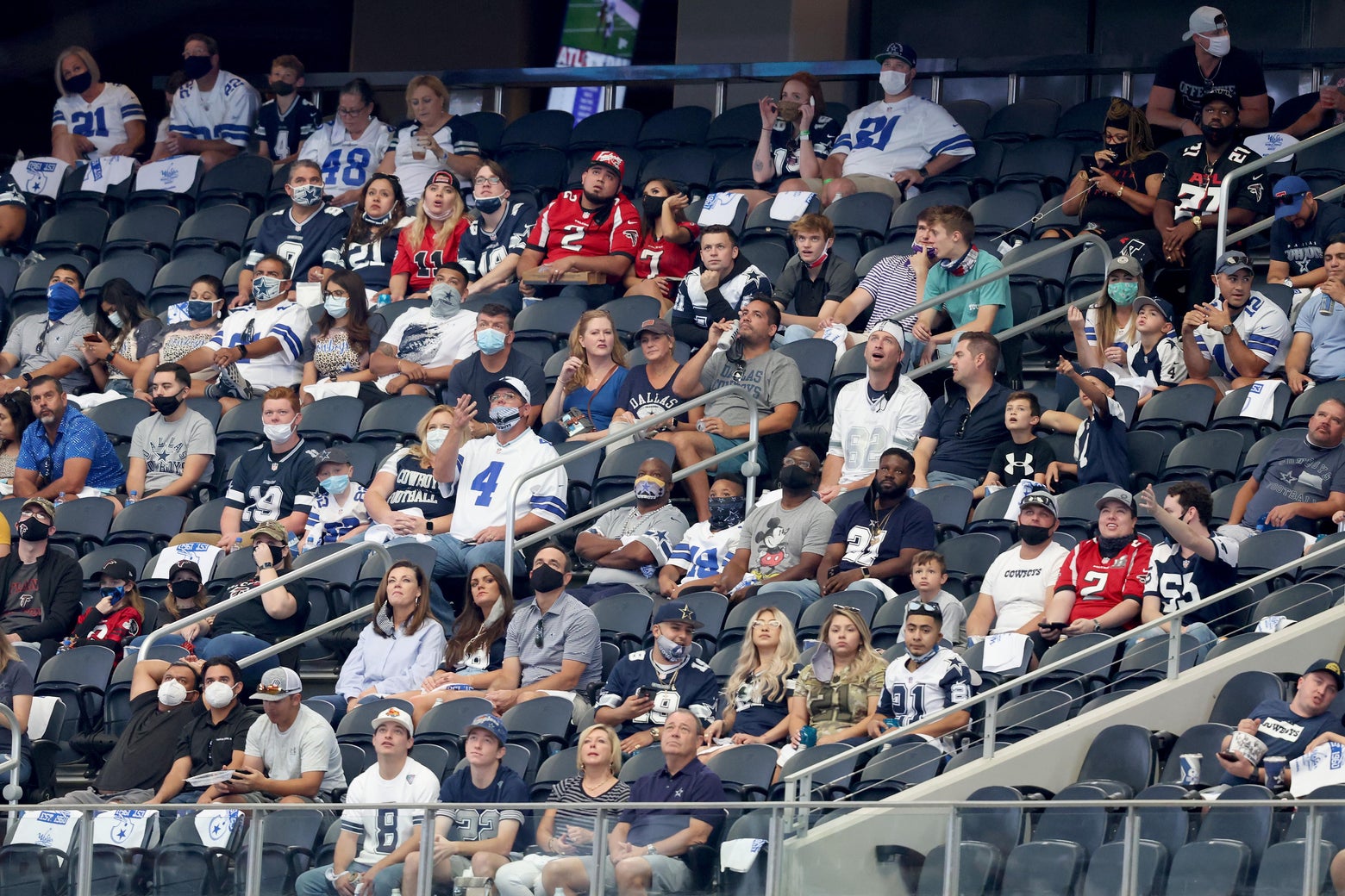 How much will the Dallas Cowboys benefit from having no fans?